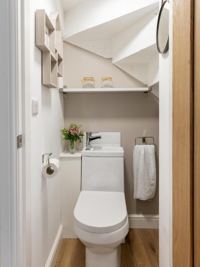 Bijou Romantic Retreat, Whitby Centre Экстерьер фото