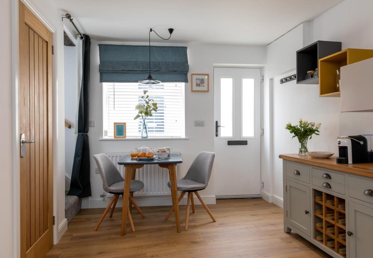 Bijou Romantic Retreat, Whitby Centre Экстерьер фото