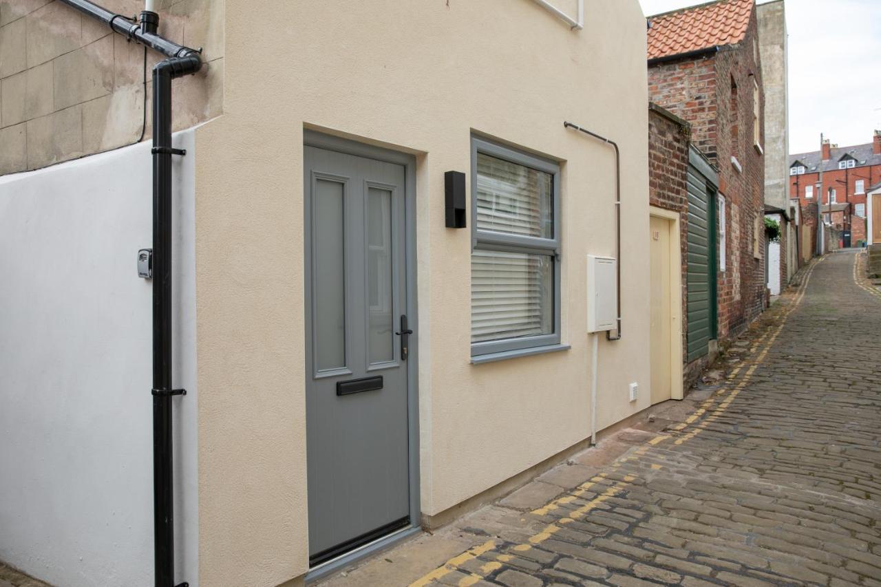 Bijou Romantic Retreat, Whitby Centre Экстерьер фото